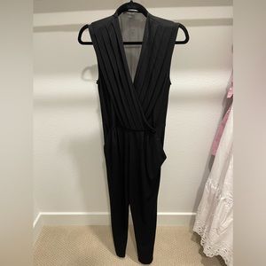 Like New- Rachel Zoe v neck, straight leg jumpsuit